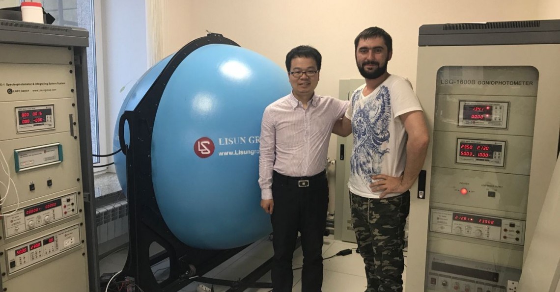 Russia - LISUN Engineer Continue to do Installation and Training about LSG-1600B Goniophotometer System and LPCE-2 Integrating Sphere System