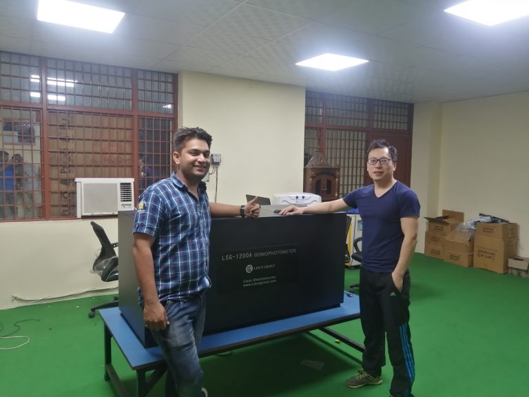 Indie_ Bezplatná instalace a školení pro LSG-1200A Kompaktní Goniofotometr