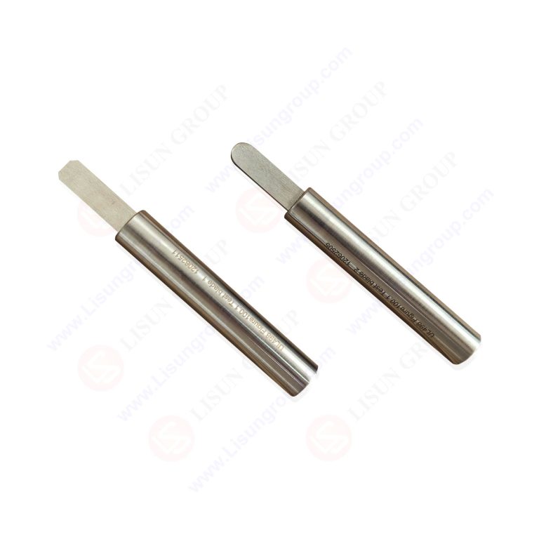 UL 498 Figure 100.1 Improper Insertion Test Blades