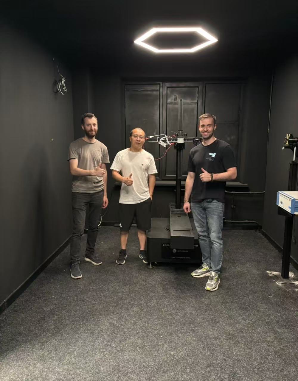 Russia – LISUN Engineer Provide Installation and Training for LSG-1890BCCD High Precision Rotation Luminaire Goniospectroradiometer
