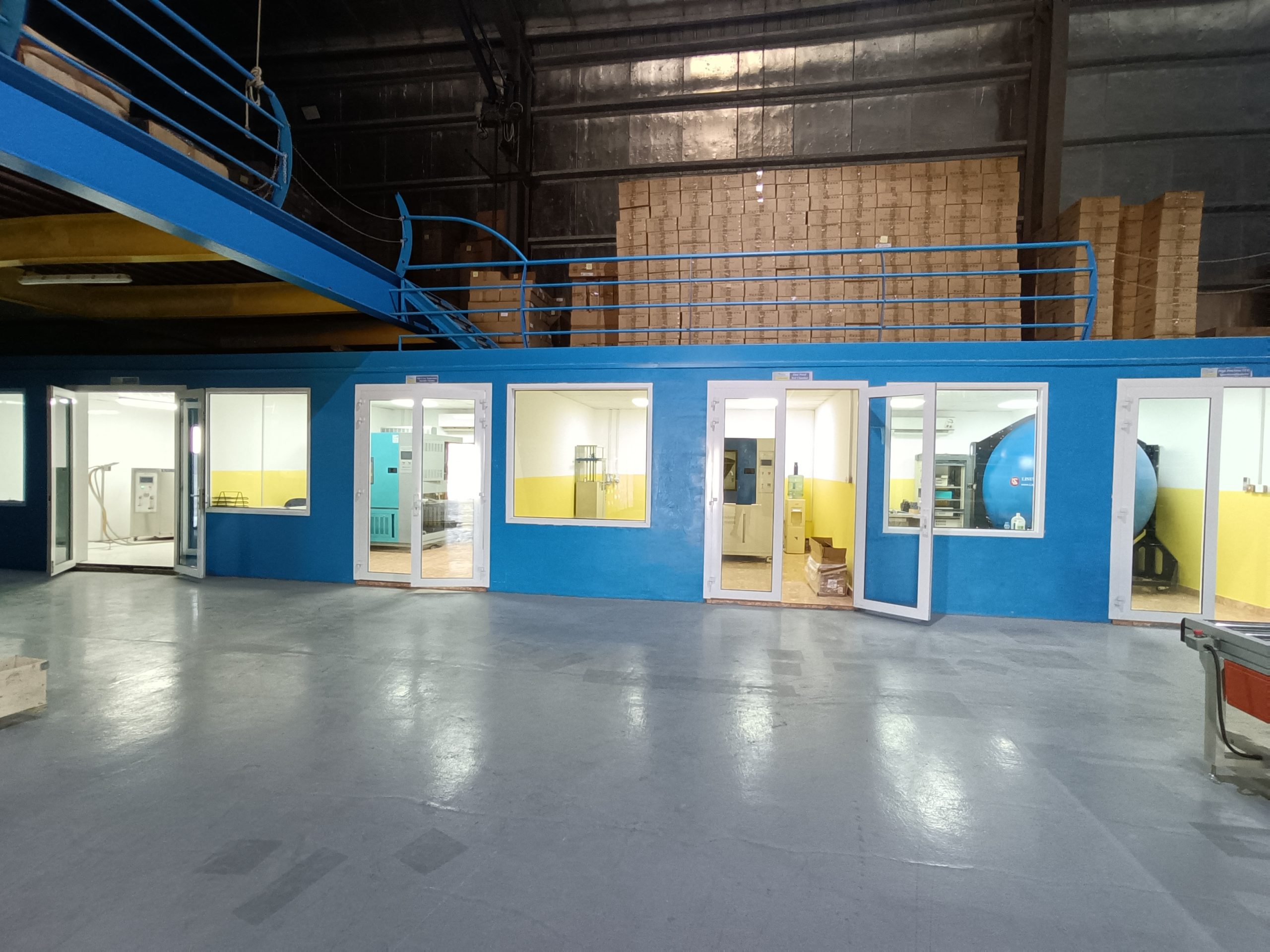 Oman – LISUN Engineer Provide Installation and Training for Environmental Testing Machines